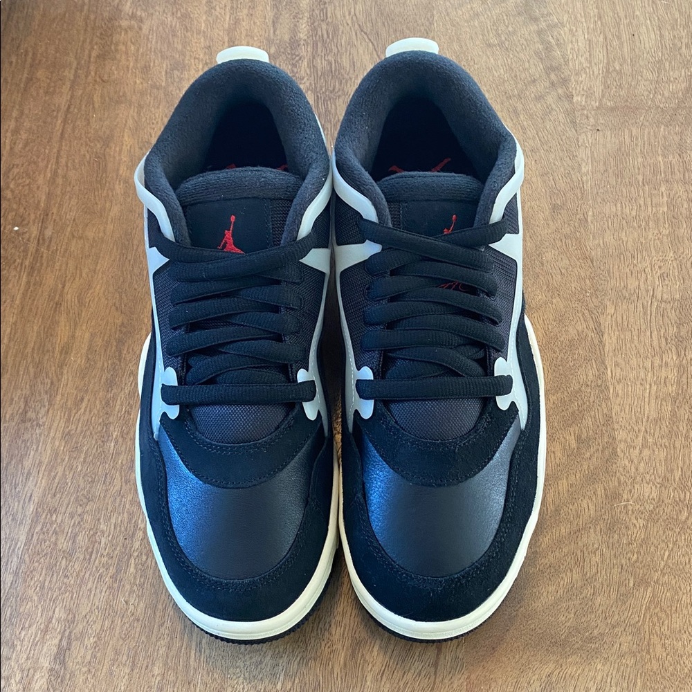 Air Jordan 4 RM